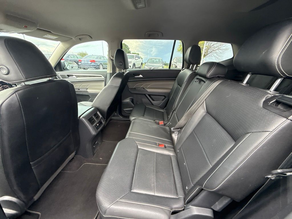 2023 Volkswagen Atlas 2.0T SE w/Technology Gray at Subaru and VW of Moon Township
