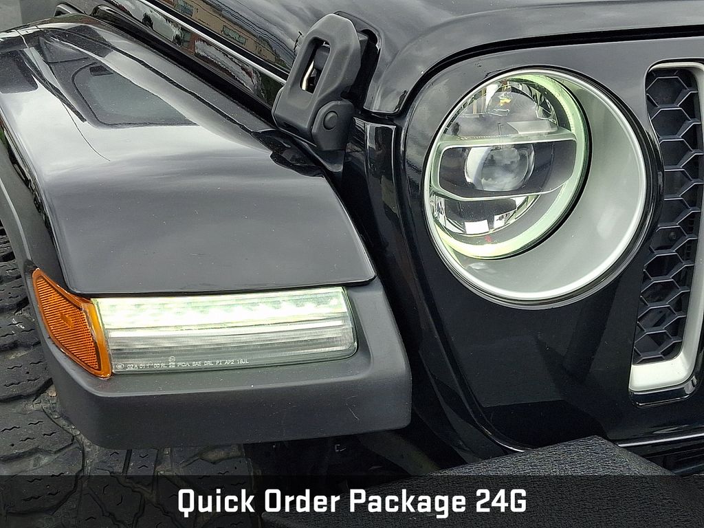 2020 Jeep Gladiator Overland Black at Klick Lewis Buick Chevrolet