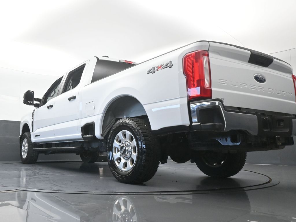 Used 2024 Oxford White Ford XLT image 60