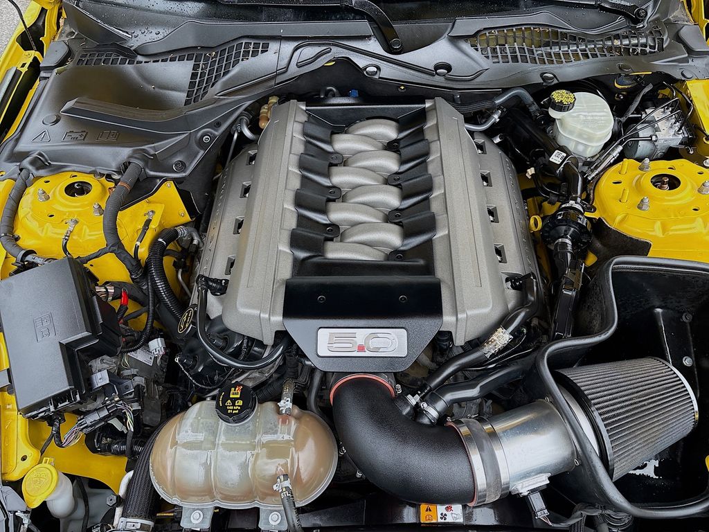 Used 2017 Yellow Ford GT image 27