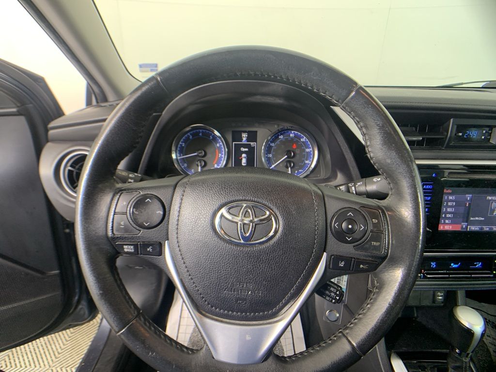 2017 Toyota Corolla L 14