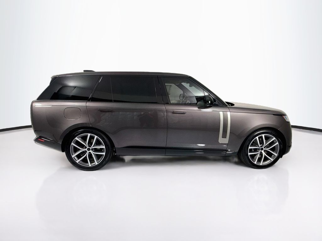 Thumbnail: 2026 Land Rover Range Rover - 4