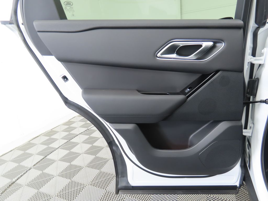 Thumbnail: 2026 Land Rover Range Rover Velar - 27