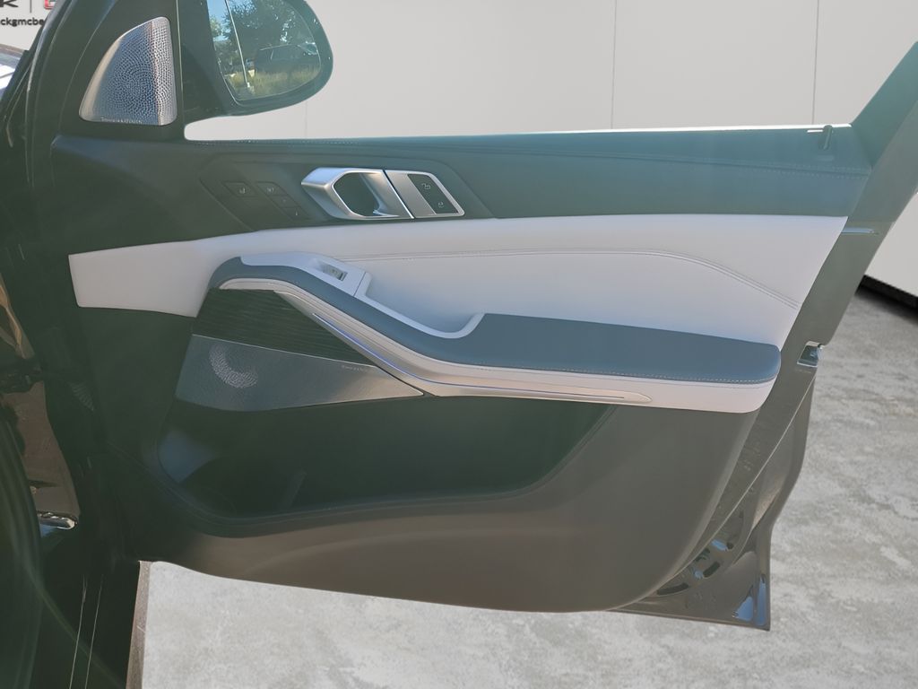 Used Car 2023 Bmw X7  M60i For Sale Under $70,000 In Austin, Texas