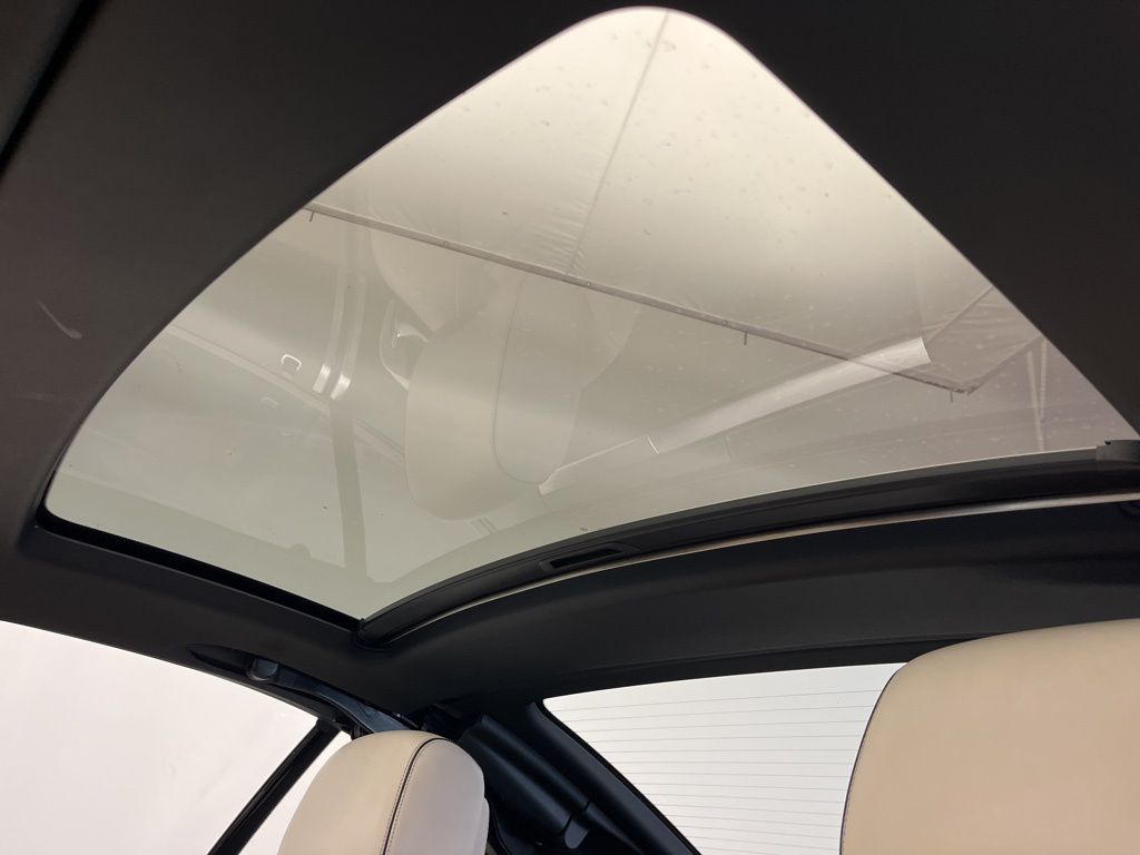 Thumbnail: 2016 Mercedes-Benz SL-Class - 24