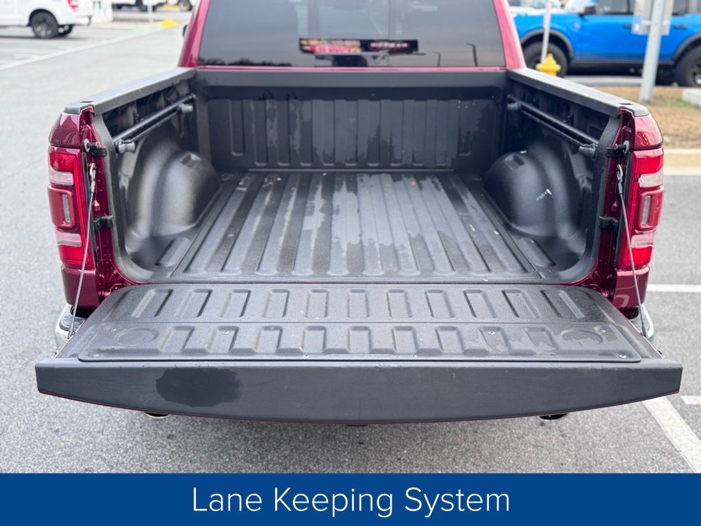 2019 Ram 1500 Laramie Crew Cab 4x4 5'7" Box