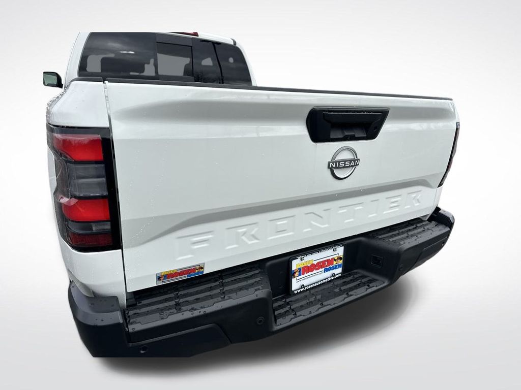 2025 Nissan Frontier S photo