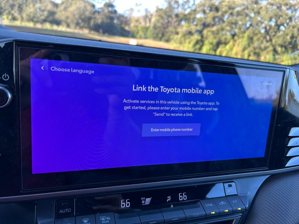 Thumbnail: 2025 Toyota Camry - 24