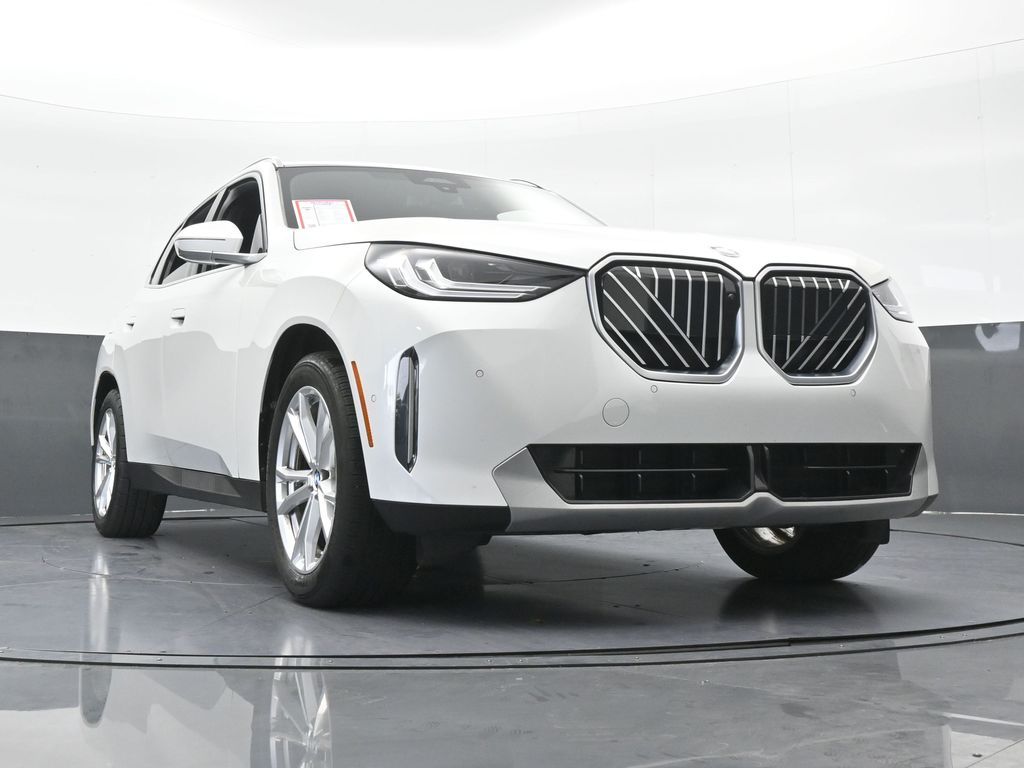 Used 2025 White Metallic BMW 30 xDrive image 71