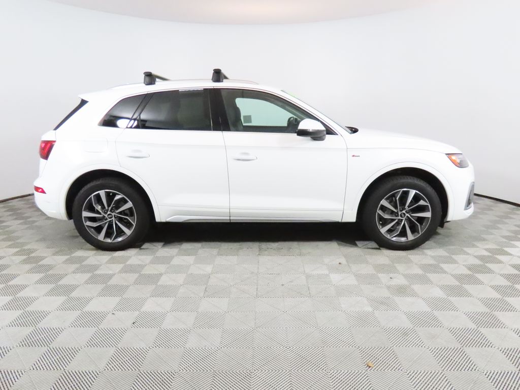 Thumbnail: 2023 Audi Q5 - 6