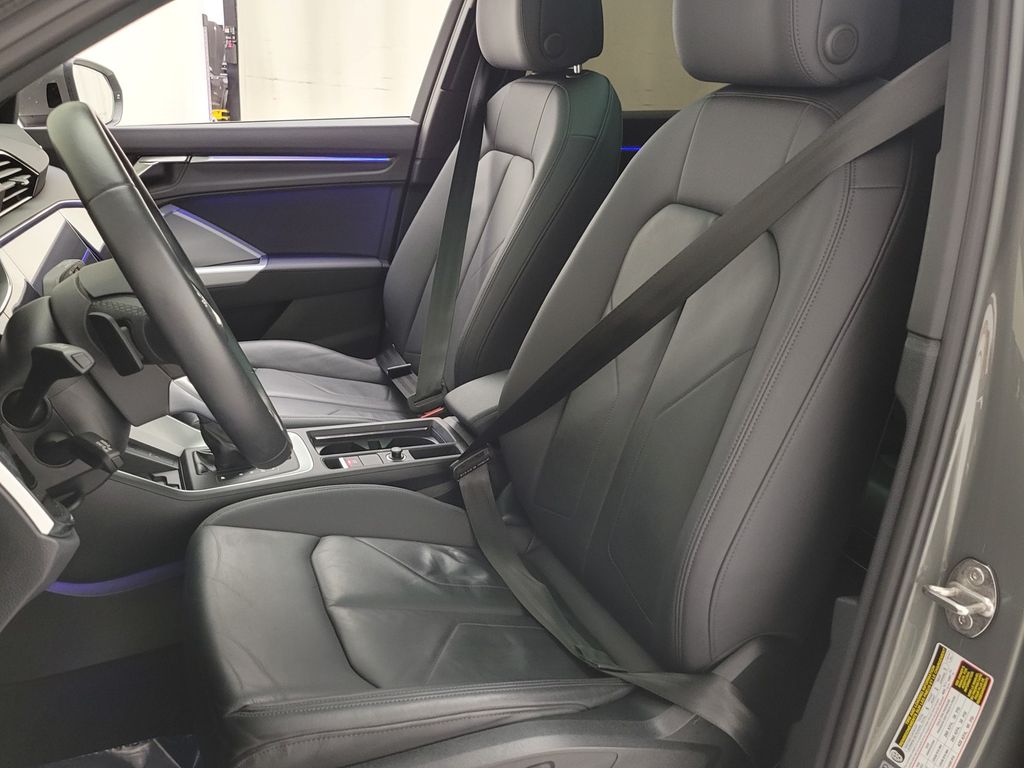 Thumbnail: 2023 Audi Q3 - 23