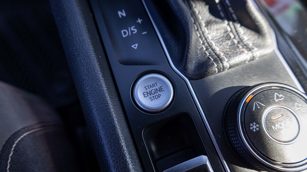 Used 2021 Volkswagen Atlas 2.0T SEL Premium 4D Sport Utility