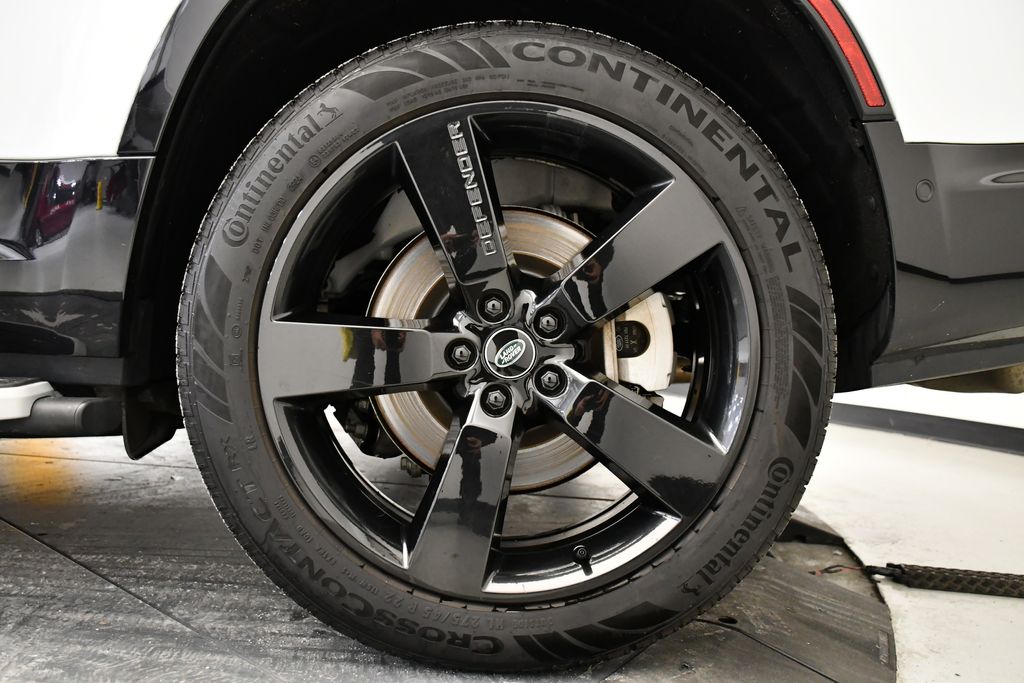 Thumbnail: 2023 Land Rover Defender - 12