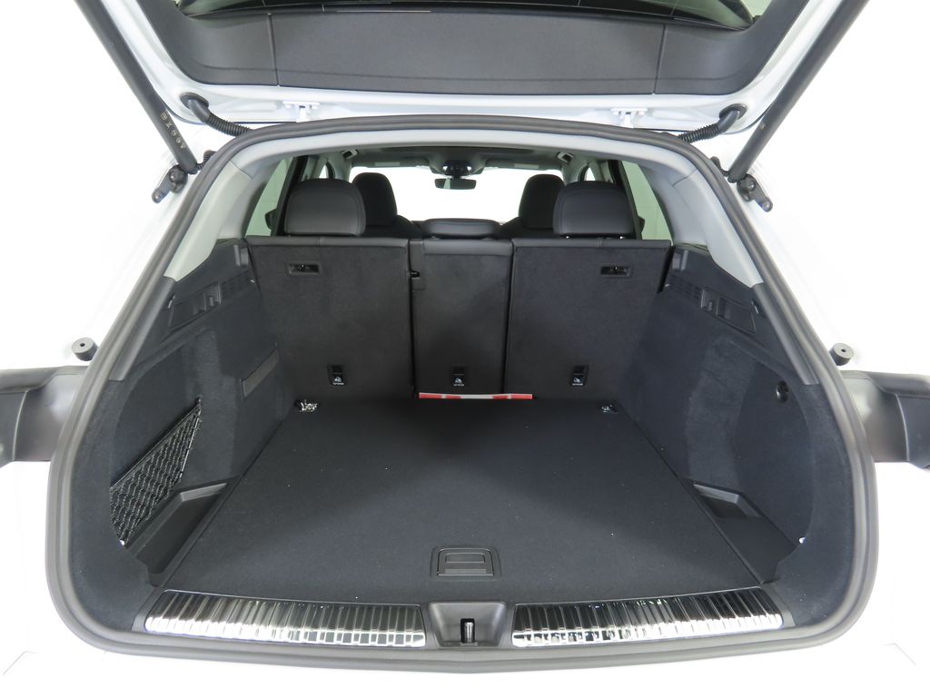 2025 Audi Q5 Premium 30