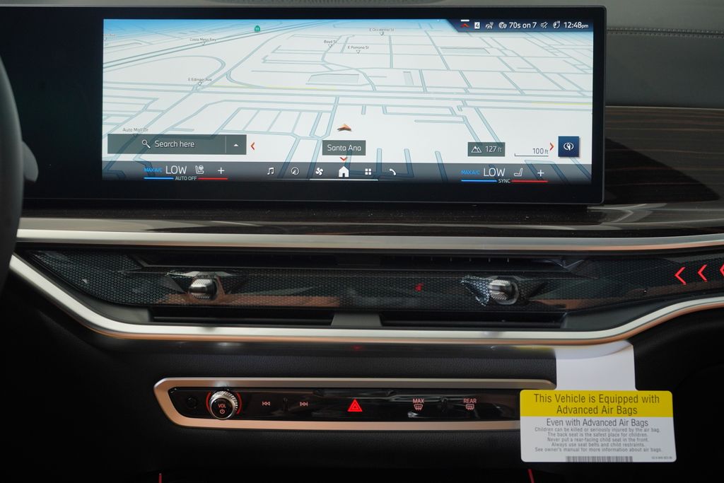 Thumbnail: 2026 BMW X7 - 15