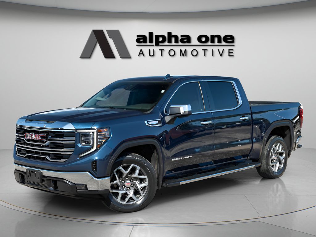 2023 GMC Sierra 1500 SLT Crew Cab RWD    