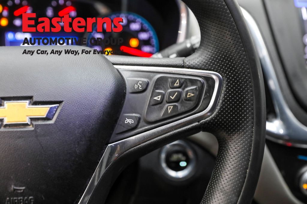 Used 2021 White Chevrolet LT image 16