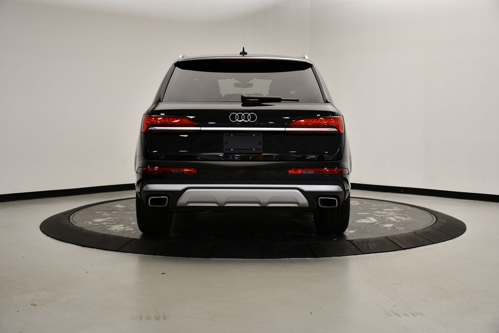 2025 Audi Q7 Premium 4