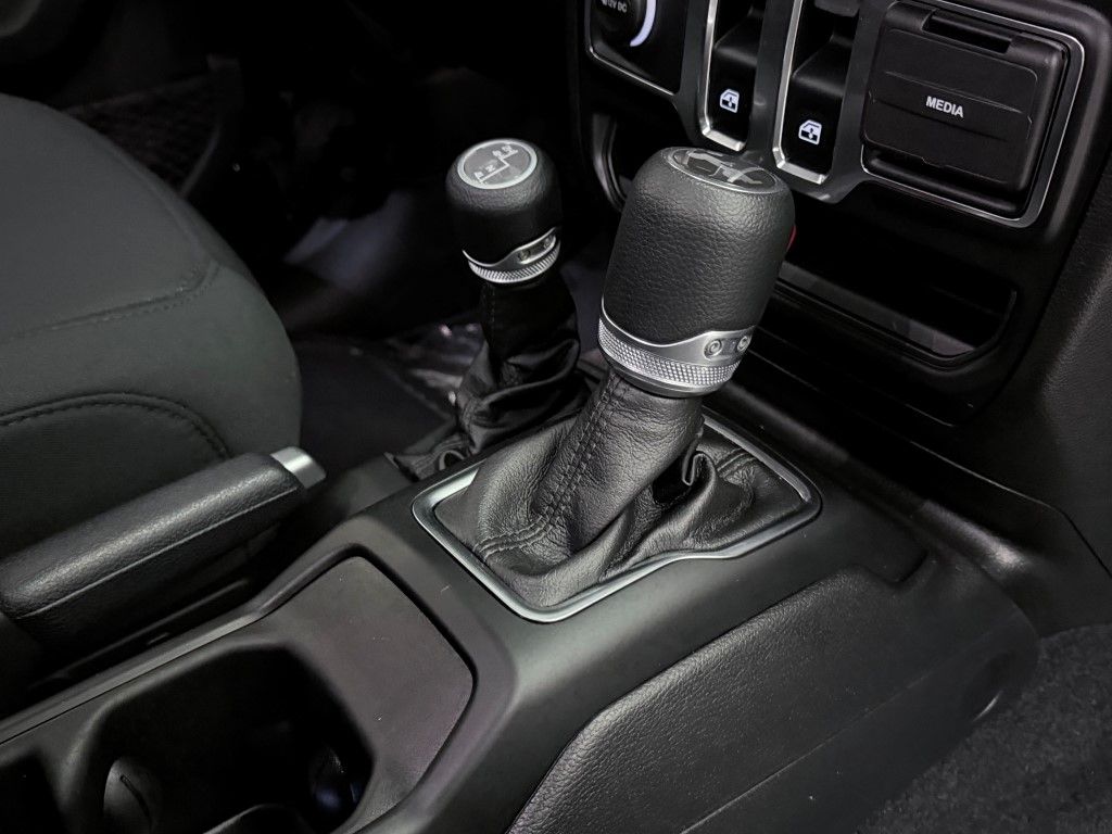 Thumbnail: 2021 Jeep Wrangler - 23