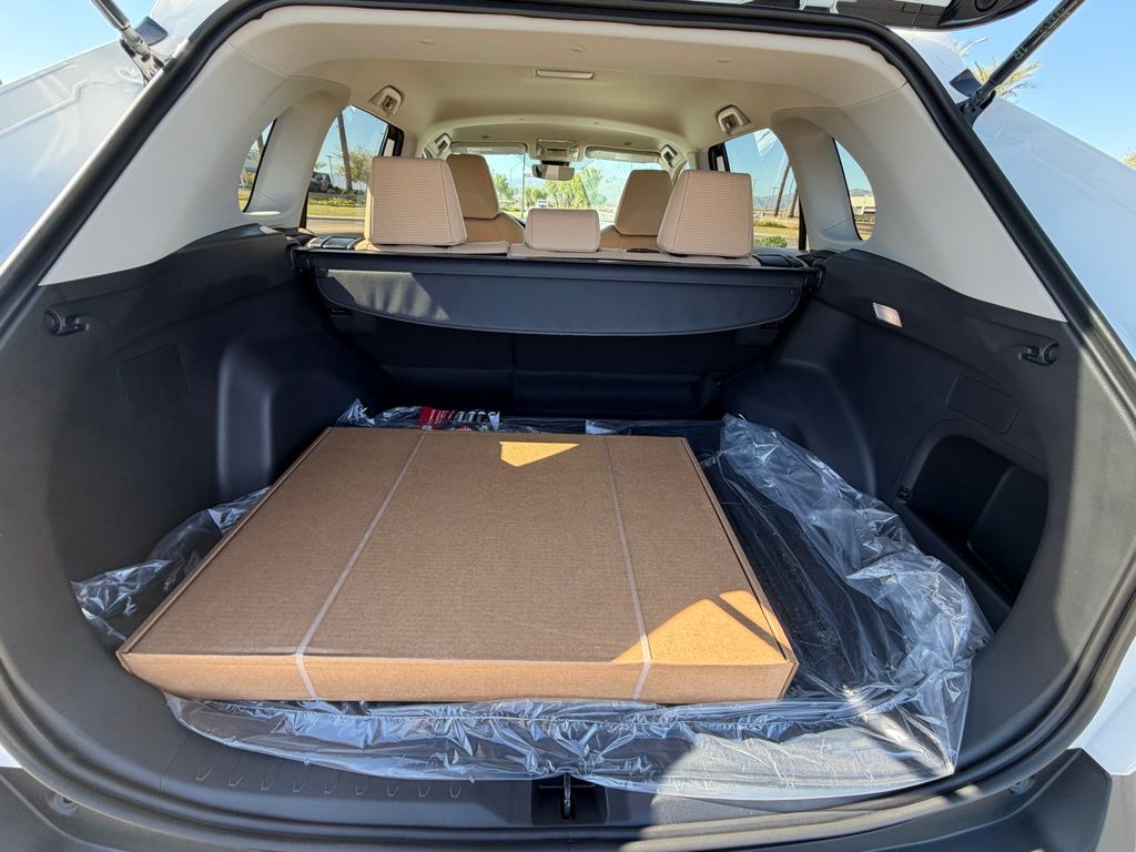 Thumbnail: 2025 Toyota RAV4 - 27