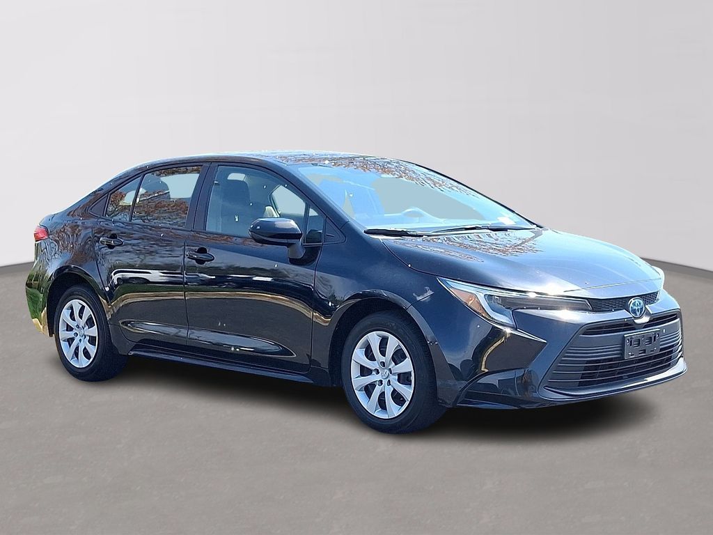 Thumbnail: 2024 Toyota Corolla - 3