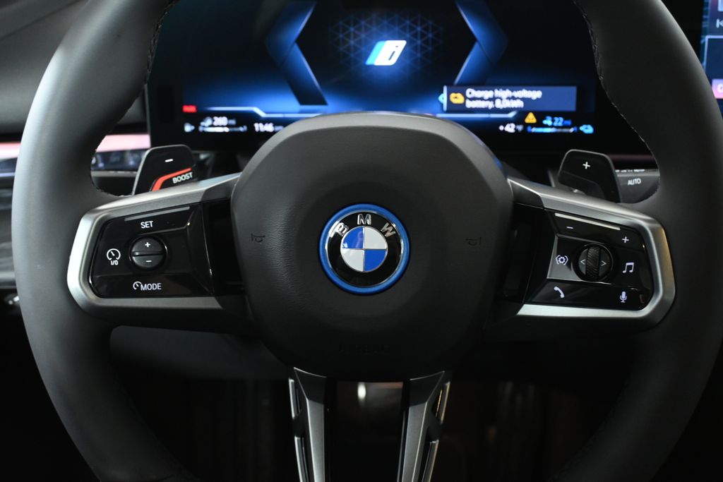 Thumbnail: 2026 BMW 5 Series - 20