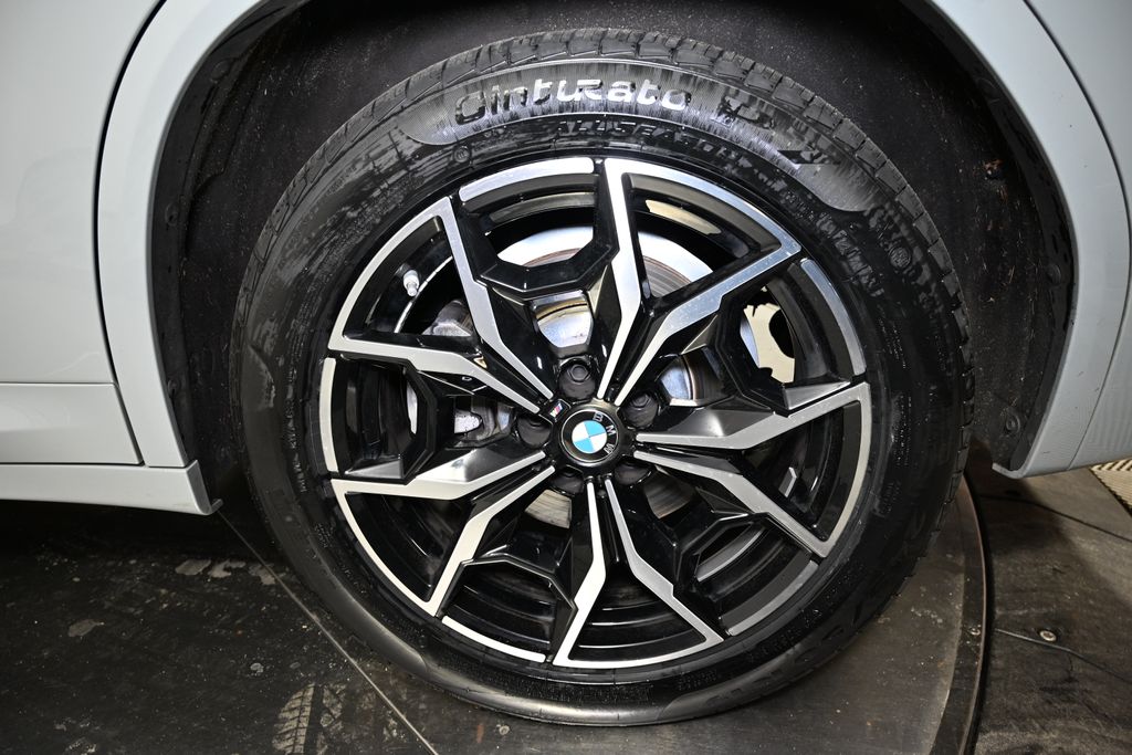 Thumbnail: 2024 BMW X3 - 12