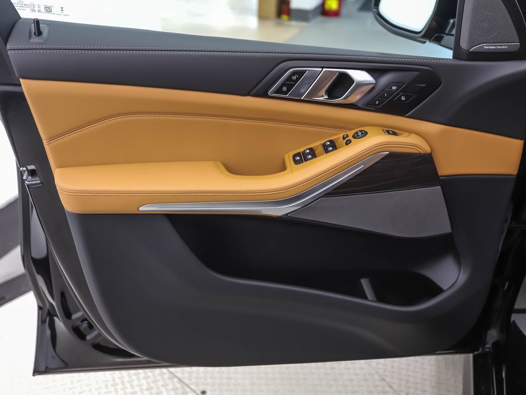 Thumbnail: 2026 BMW X5 - 8