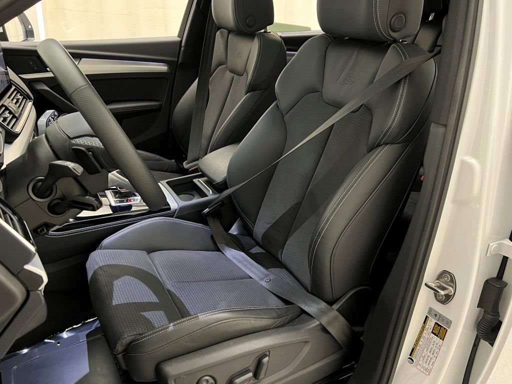 Thumbnail: 2023 Audi Q5 - 21