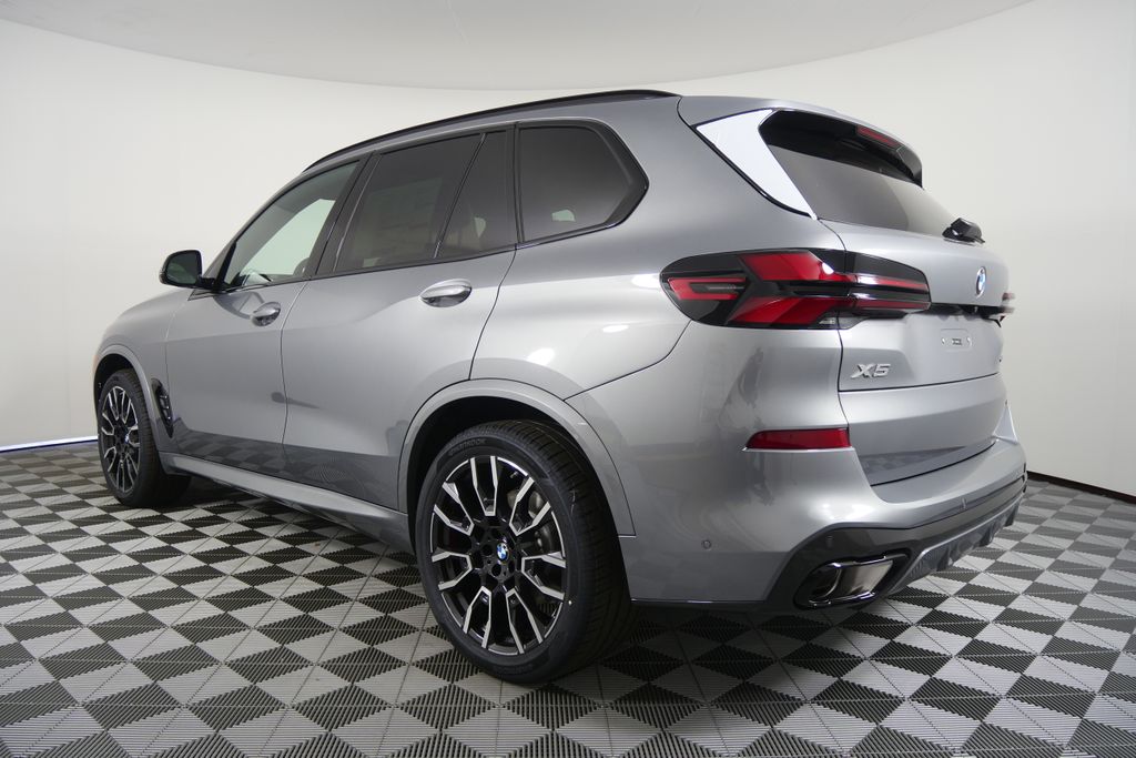 Thumbnail: 2026 BMW X5 - 5