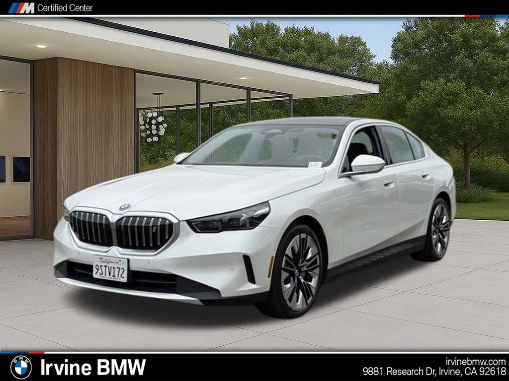 Mineral White Metallic 2025 BMW i5 xDrive40 AWD Sedan All-Wheel Drive Automatic