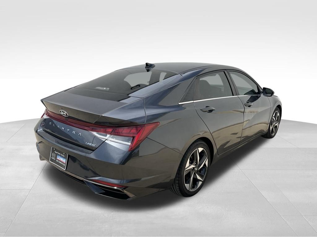 Used Car 2021 Hyundai Elantra  Limited For Sale Under $25,000 In Georgetown, Texas