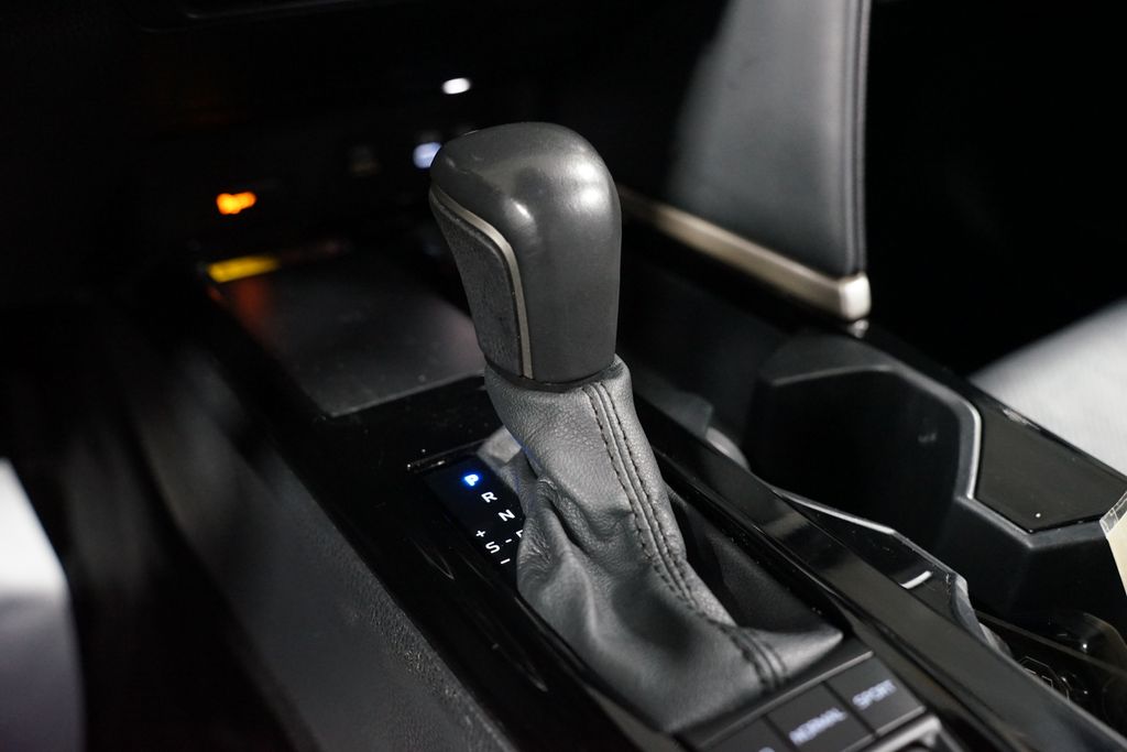 Thumbnail: 2025 Toyota Camry - 22