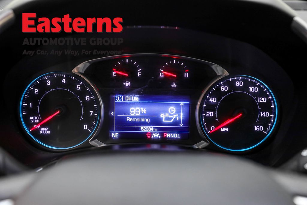 Used 2021 White Chevrolet LT image 18