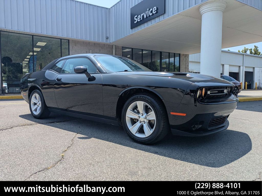 Pitch Black Clearcoat 2023 Dodge Challenger Coupe Rear-Wheel Drive 8-Speed Automatic