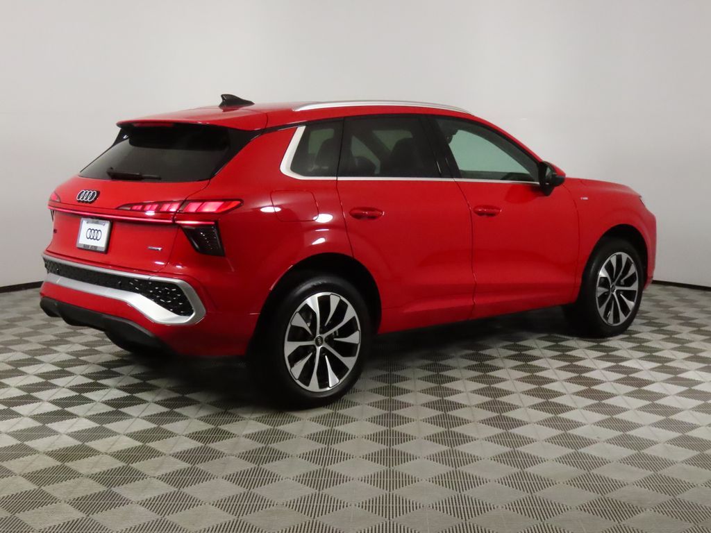 Thumbnail: 2026 Audi Q3 - 5