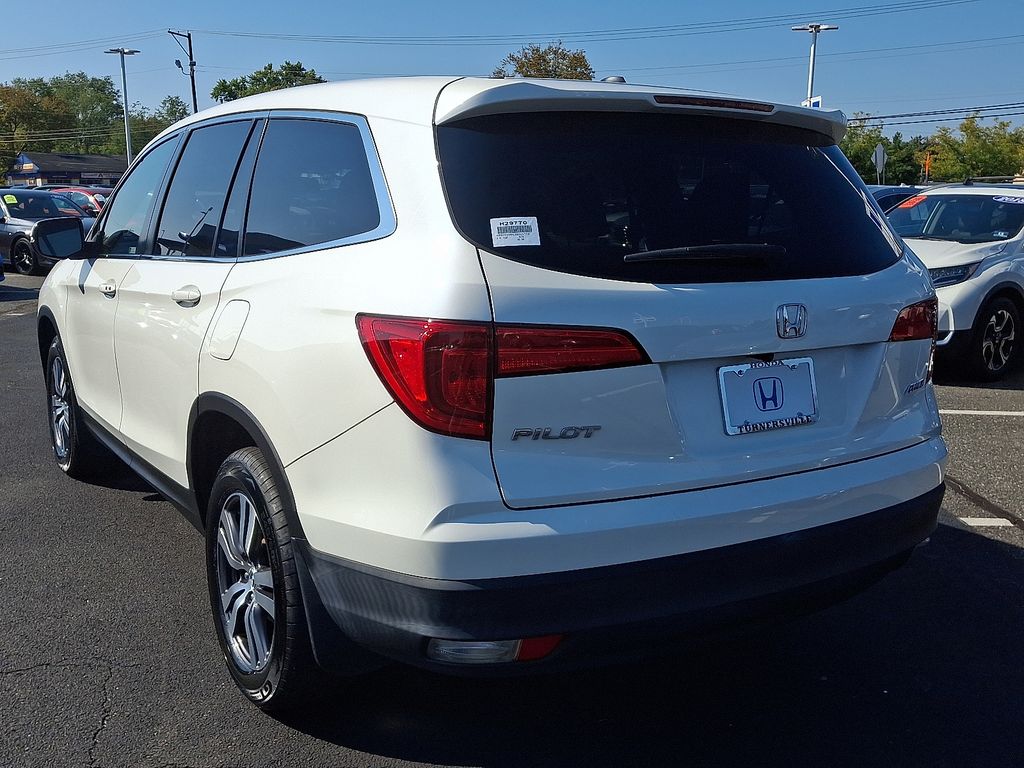 Thumbnail: 2018 Honda Pilot - 4