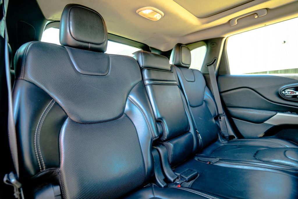 Used 2017 Jeep Cherokee SUV