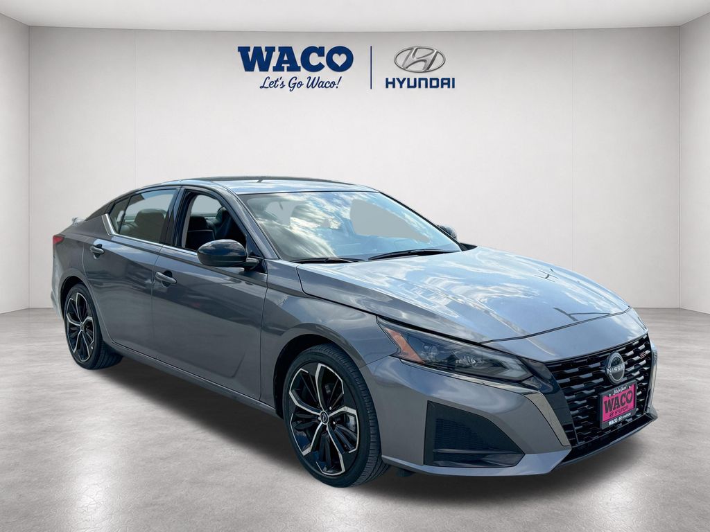 2024 Nissan Altima 2.5 SR FWD