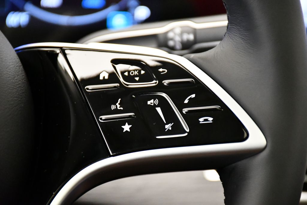 Thumbnail: 2026 Mercedes-Benz GLE - 24