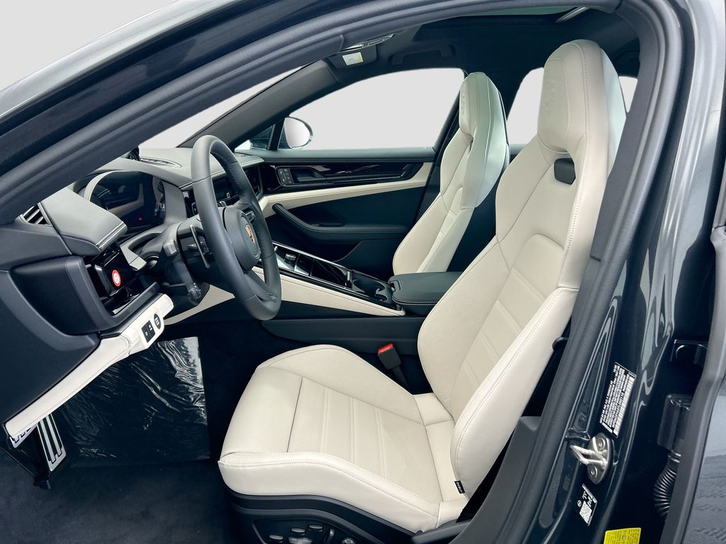 Thumbnail: 2026 Porsche Panamera - 5