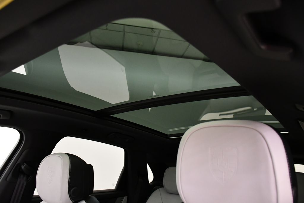 Thumbnail: 2026 Porsche Cayenne - 21