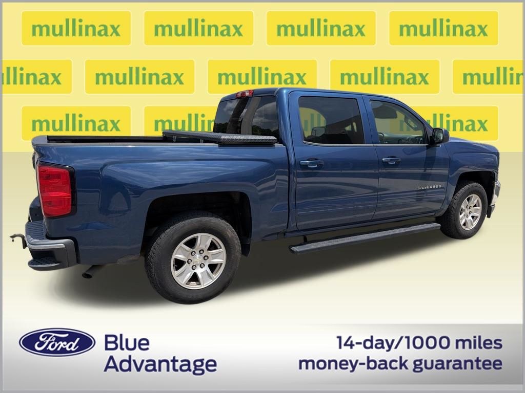 Certified Used 2018 Blue Chevrolet LT image 3