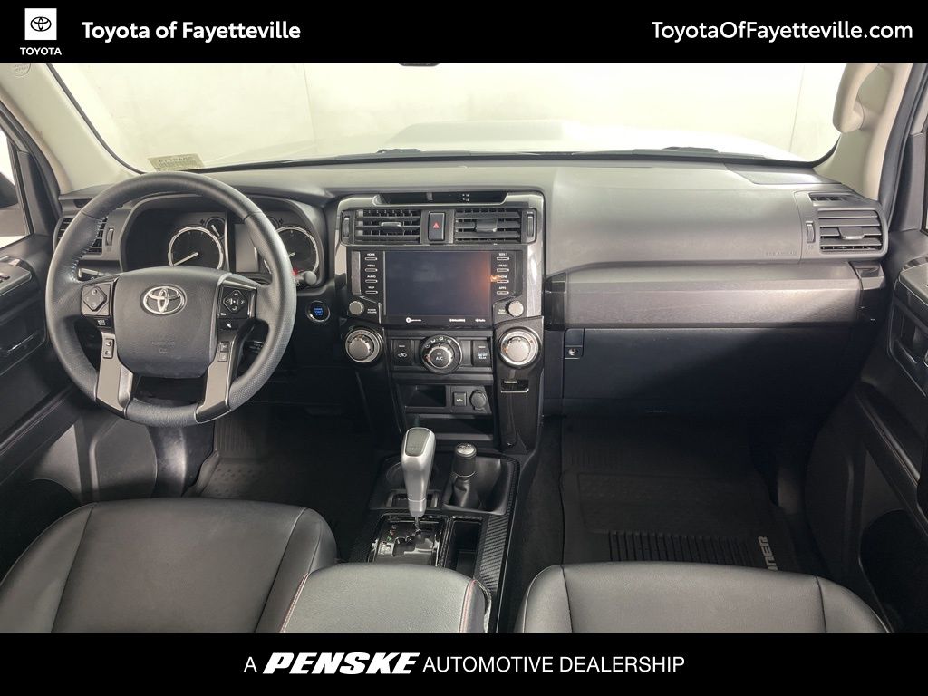 Thumbnail: 2021 Toyota 4Runner - 16