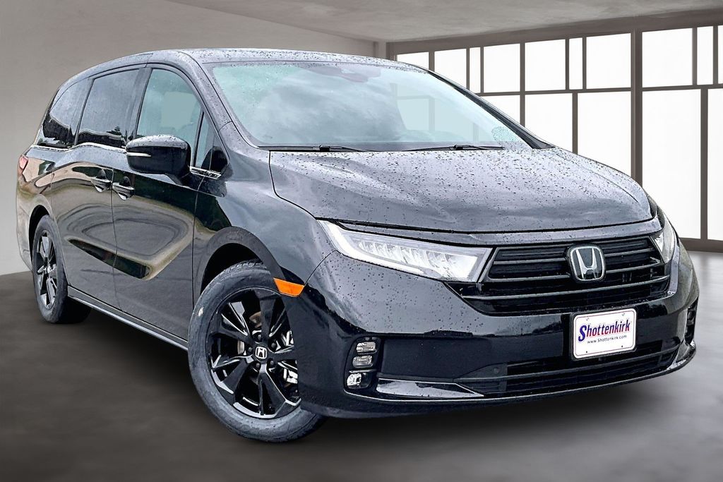 Used 2024 Honda Odyssey Van