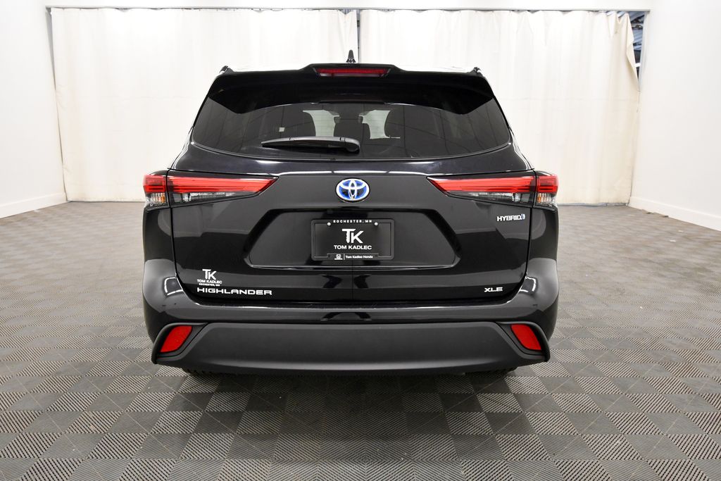 Used 2023 Toyota Highlander Hybrid SUV