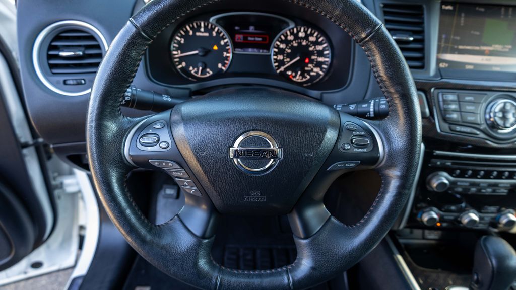 Used 2019 Nissan Pathfinder SL 4D Sport Utility