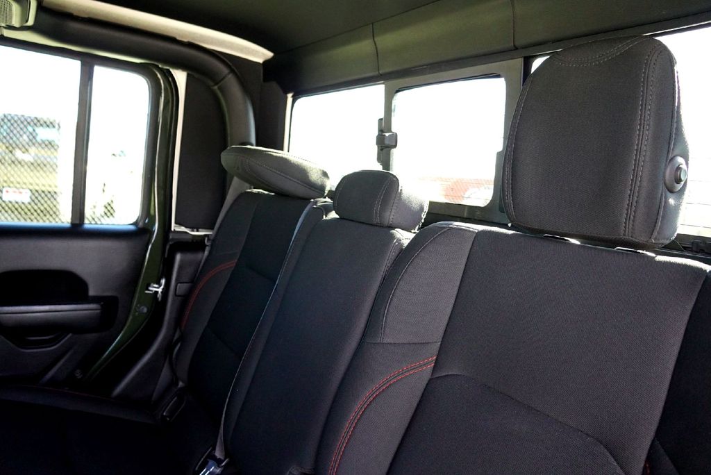 Used Car 2022 Jeep Gladiator  Rubicon For Sale Under $35,000 In Taylor, Texas