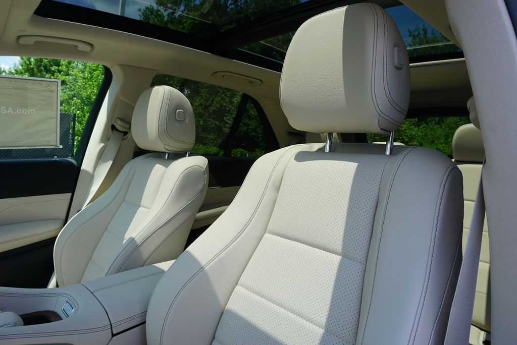 Thumbnail: 2026 Mercedes-Benz GLE - 11