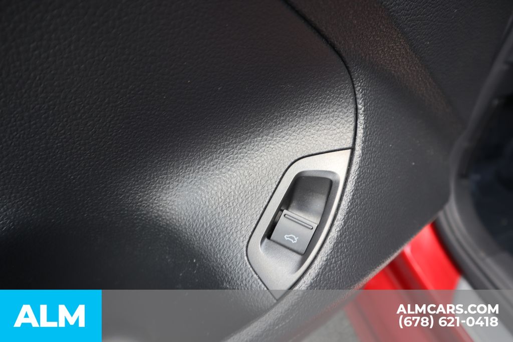 Used 2020 Red Volkswagen 2.0T SEL image 18